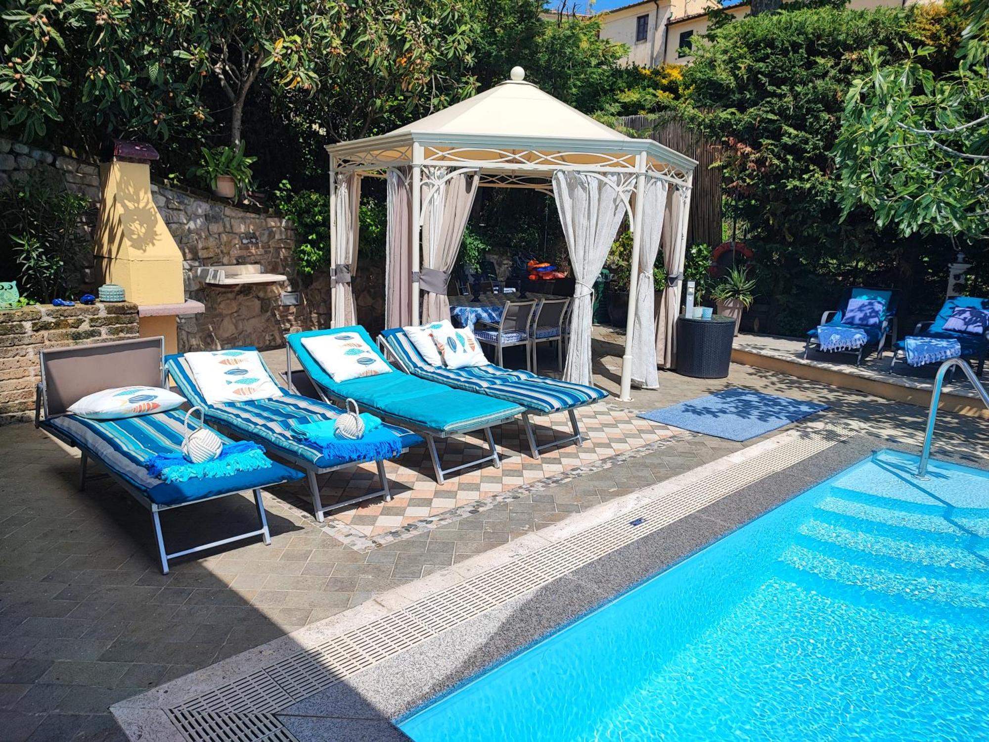 Villa Capo Corso Corsanico-Bargecchia Eksteriør bilde